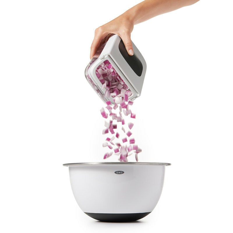 vegetable-chopper-with-easy-pour-opening-q0 onion_4.jpg