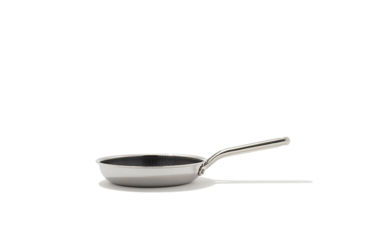 trident-hybrid-non-stick-stainless-steel-10-piece-set-n2 oxo_cc011152-001_trident-10pc-set_10.jpg