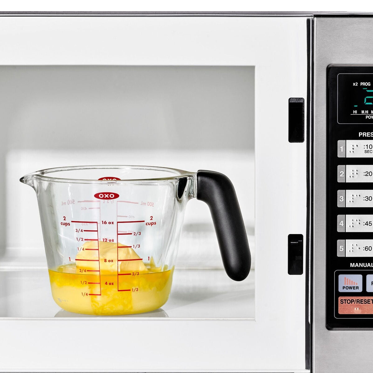 2-cup-glass-measuring-cup-with-lid-f3 oxo_glass_measuring_cup-11382100_029.jpg