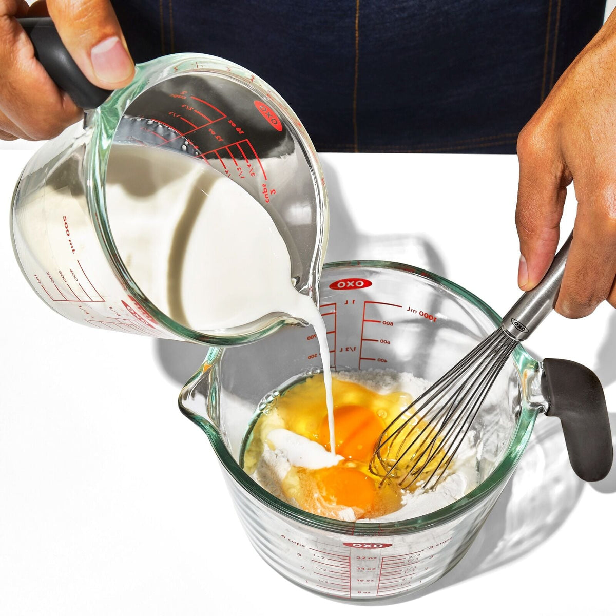 2-cup-and-4-cup-glass-measuring-cup-set-y0 oxo_glass_measuring_cups-11384700_016.jpg