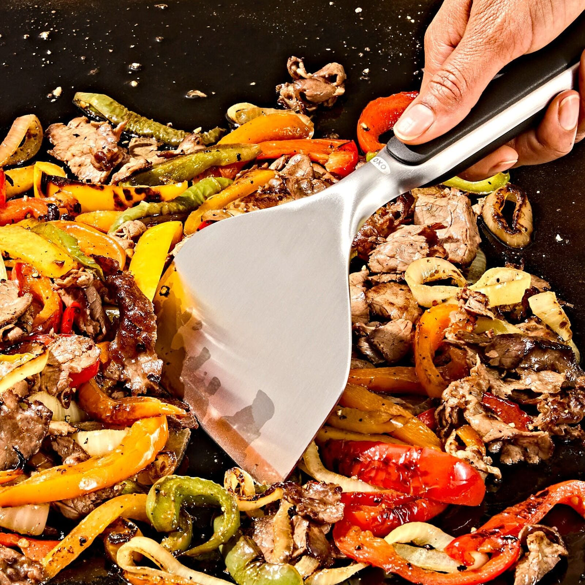 griddle-scraper-y7 oxo_griddle-scraper_pdp_02.jpeg