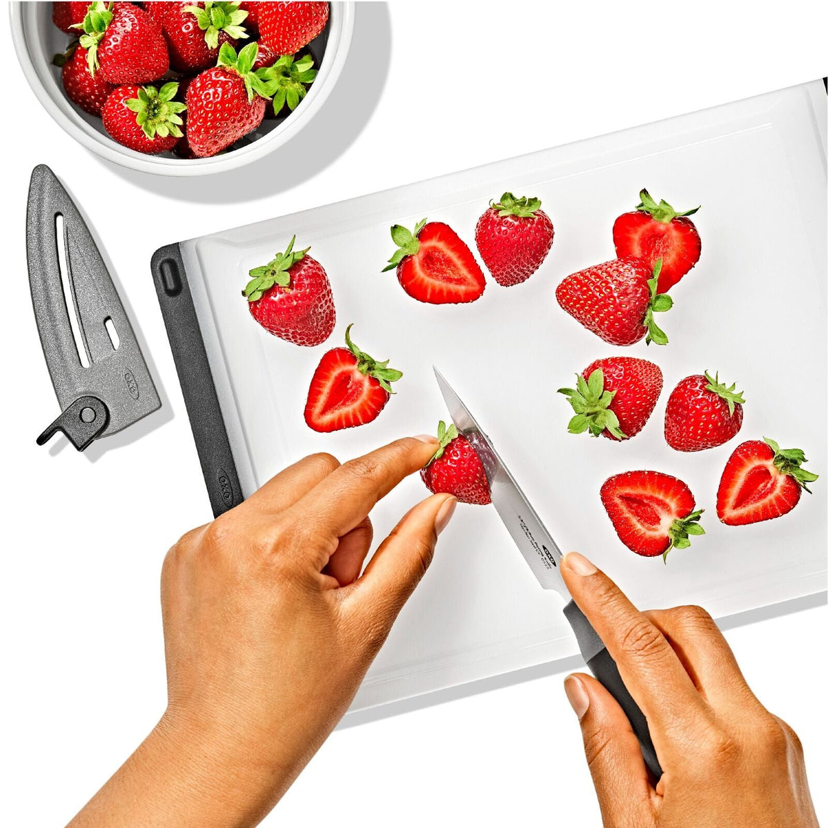 3-5-in-paring-knife-with-locking-sheath-g6 oxo_paring-knife-with-sheath_pdp_05.jpeg
