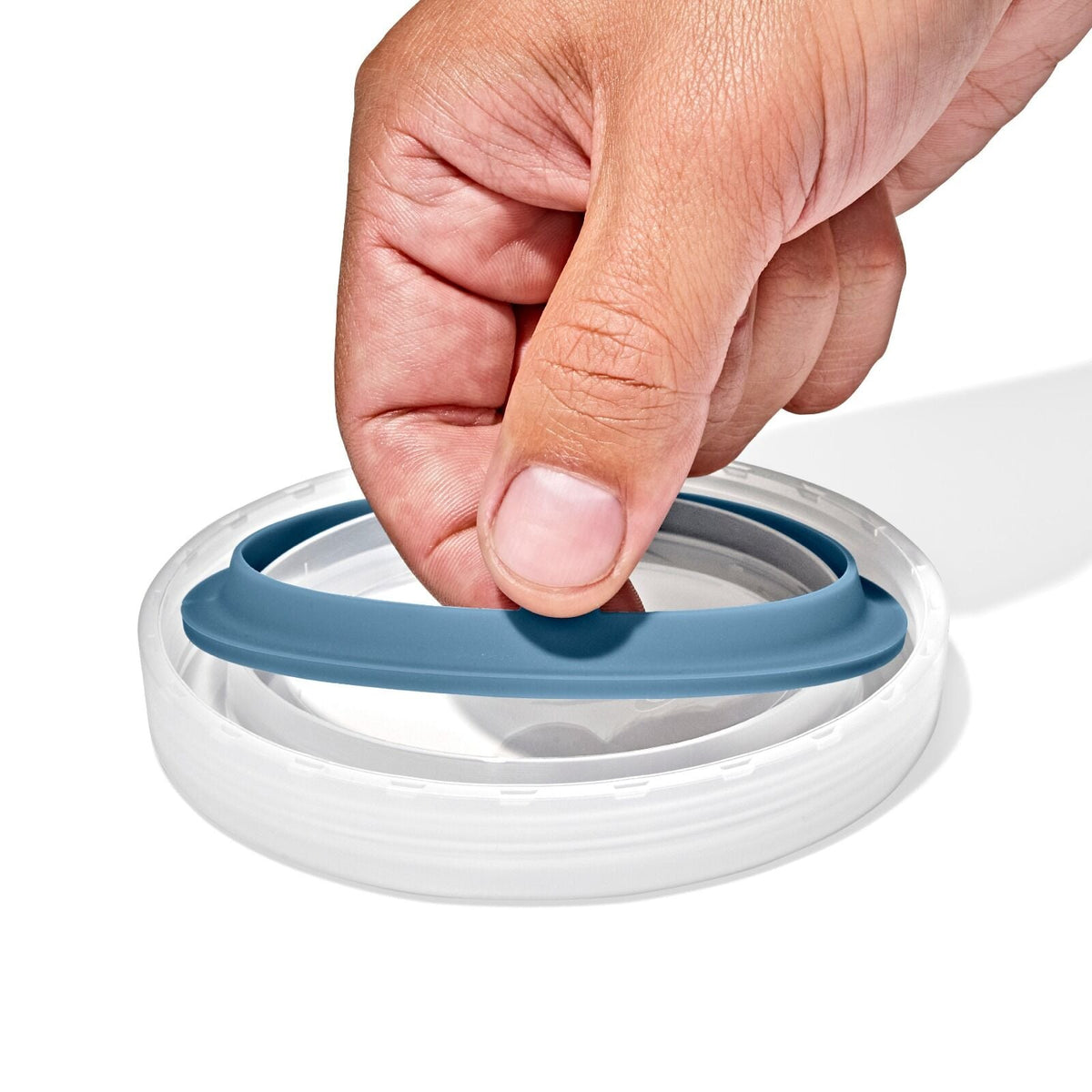 prep-and-go-small-cup-duo-q6 oxo_prep-go-duo-cup_pdp_04.jpeg
