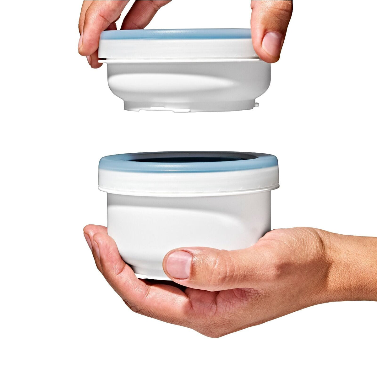 prep-and-go-small-cup-duo-q6 oxo_prep-go-duo-cup_pdp_07.jpeg