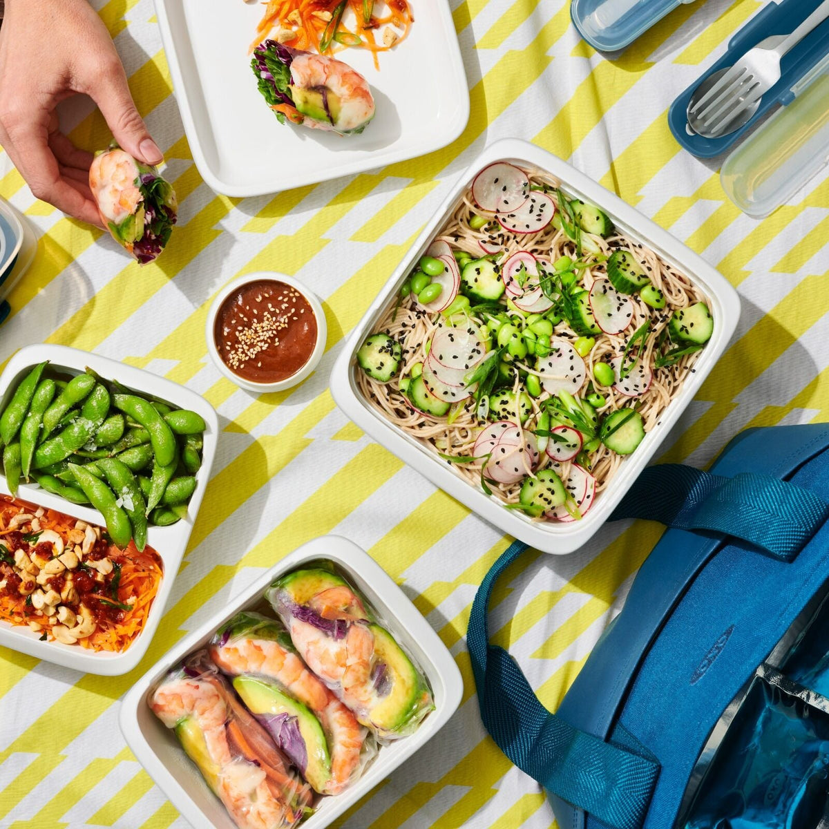 prep-and-go-salad-container-r7 oxo_prepgo_apdp_pdp_04.jpeg
