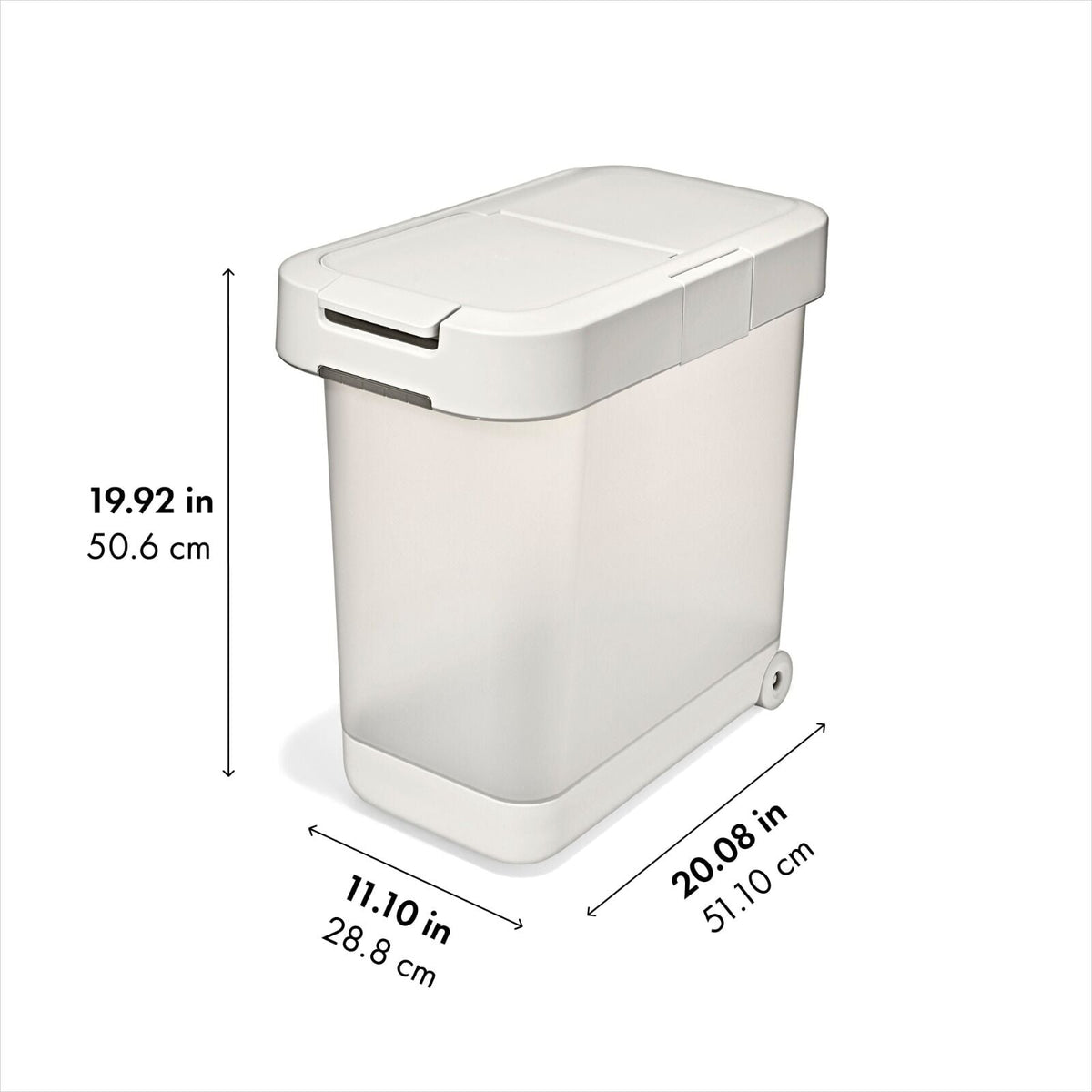 oxo-pet-airtight-food-container-with-scoop-large-s2 pet_7301500_airtight-food-container-large_apdp_01_dim.jpeg