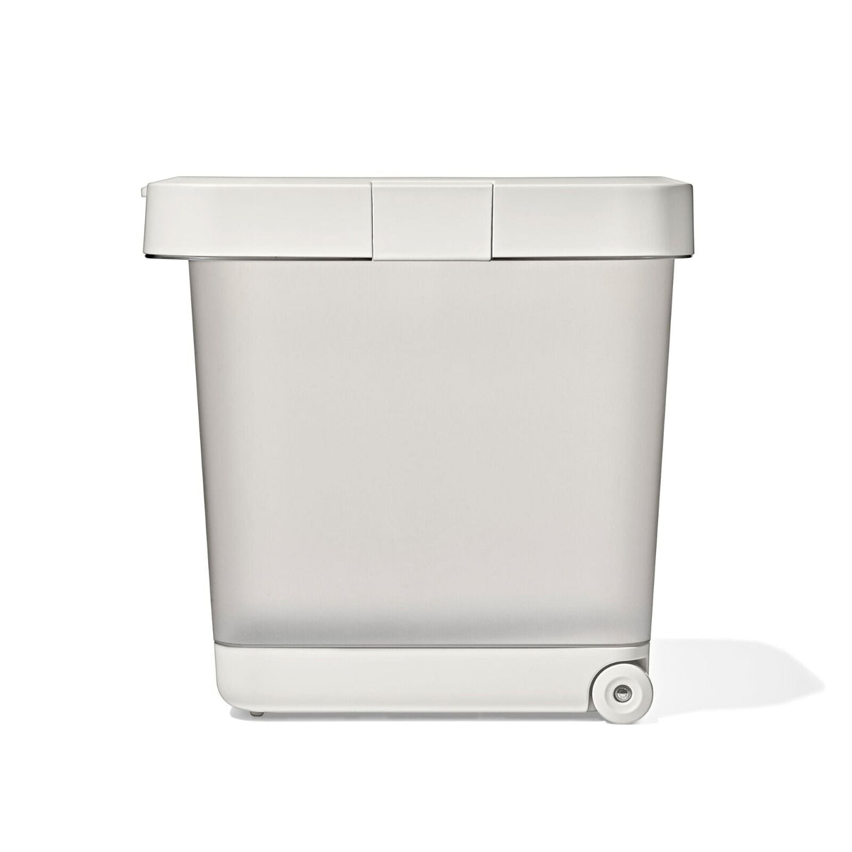 oxo-pet-airtight-food-container-with-scoop-large-s2 pet_7301500_airtight-food-container-large_pdp_07.jpeg