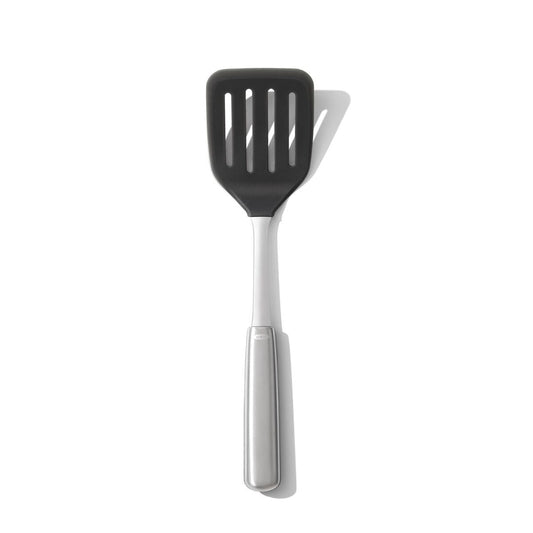 oxo-steel-silicone-flexible-turner-n7 stl_3120800_093020_6_rgb.jpg