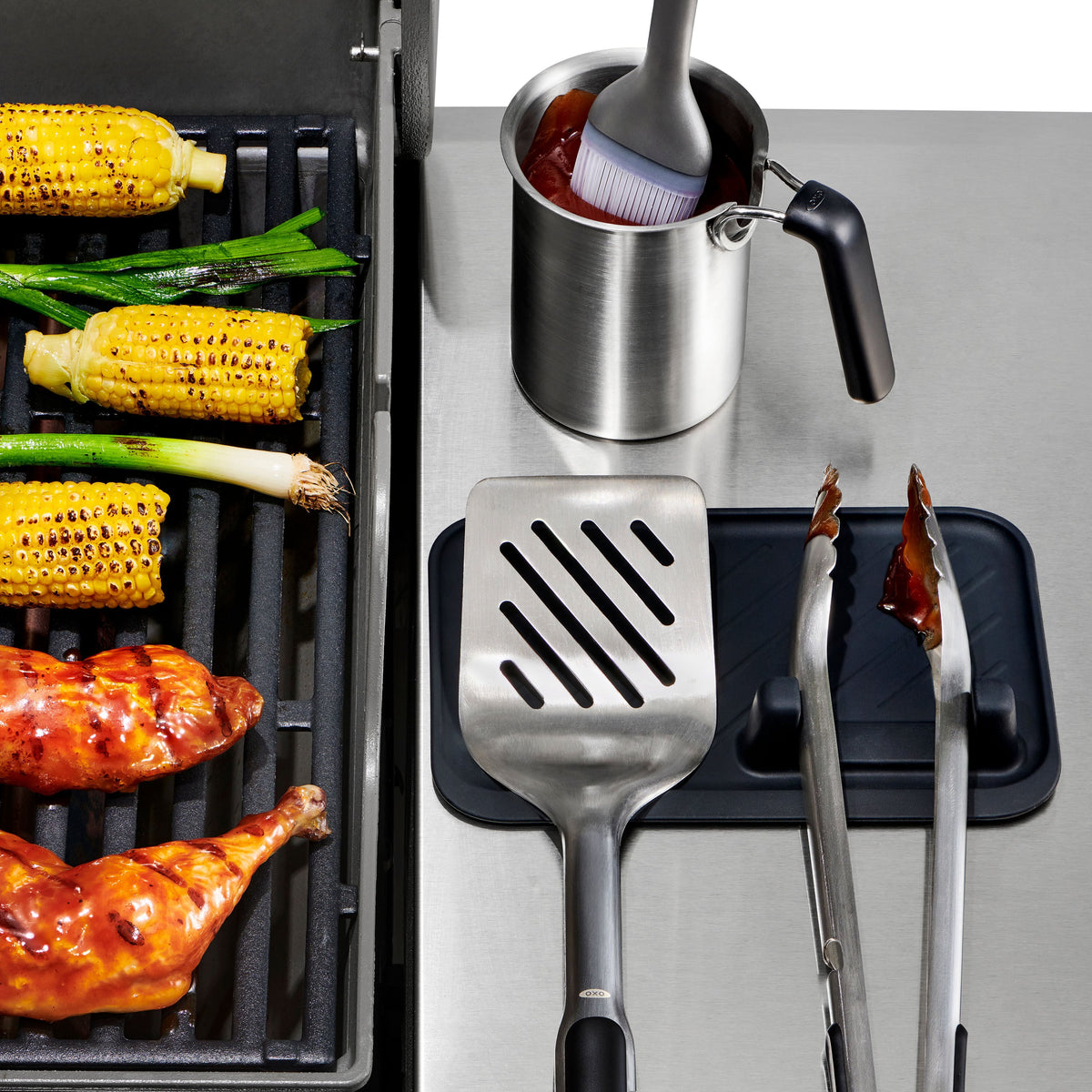 13-piece-grilling-bundle-o5 sw_21185800_052020_7_rgb.jpg