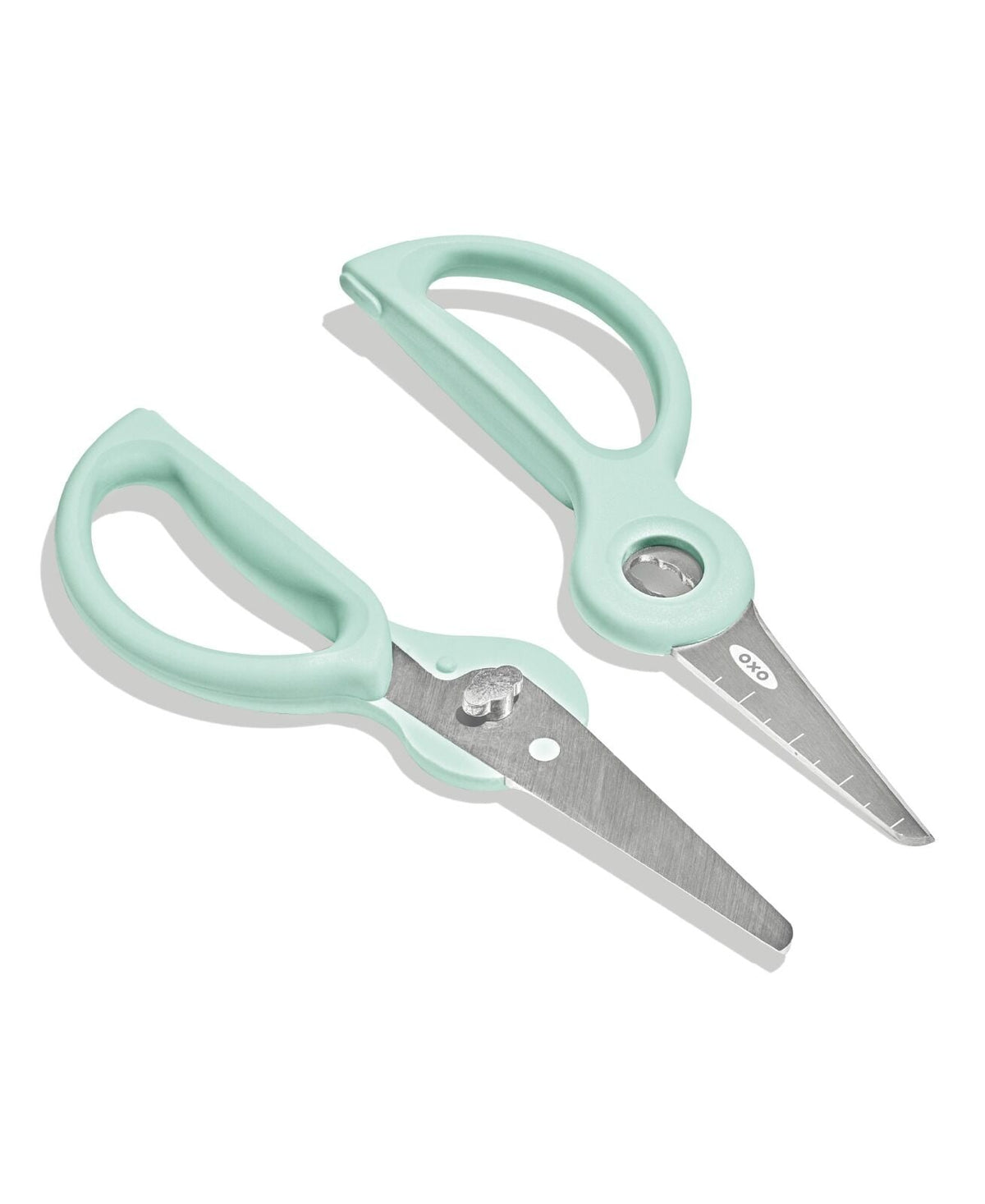 on-the-go-food-scissors-with-case-l5 tot_61176600_baby-food-scissors-opal_pdp_macys_05.jpeg