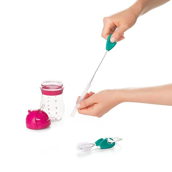 cleaning-set-for-straw-and-sippy-cups-o2 tot_62123100_4d.jpg