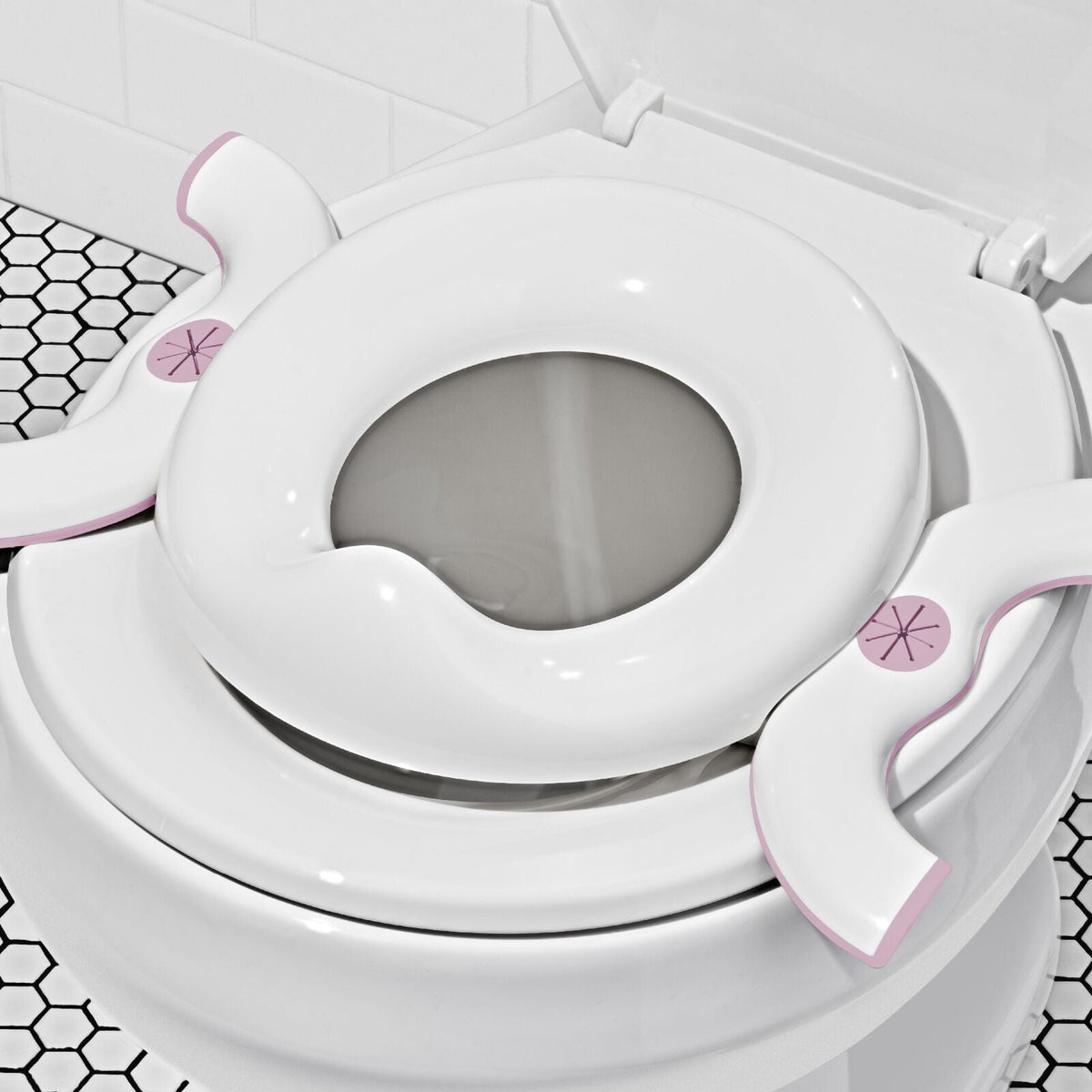 oxo-tot-2-in-1-go-potty-blossom-i7 tot_63172200_2in1-go-potty-blossom_pdp_03.jpeg